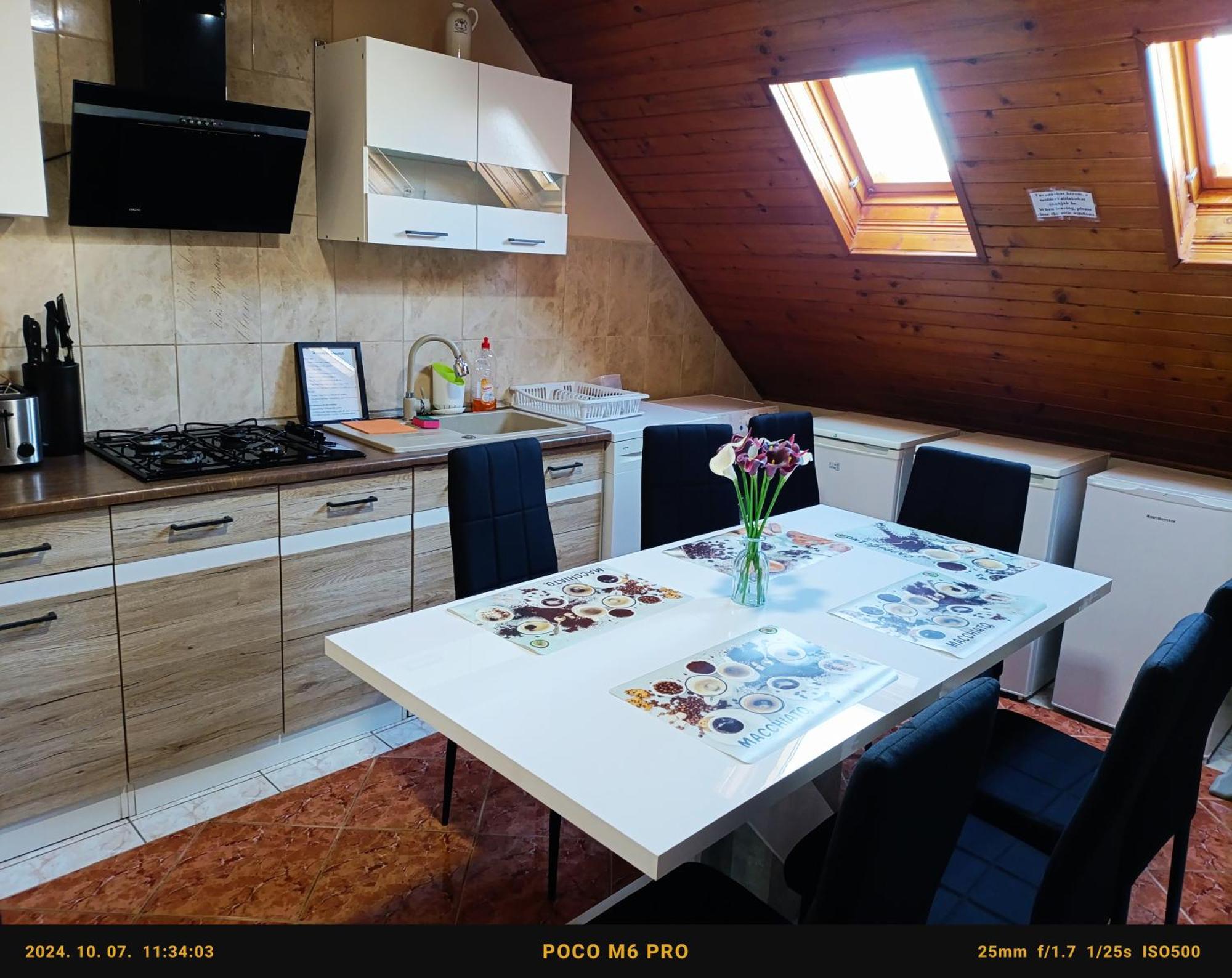 Robitel Wellness Vendeghaz Veszprem-Gyulafiratot Hotel ภายนอก รูปภาพ